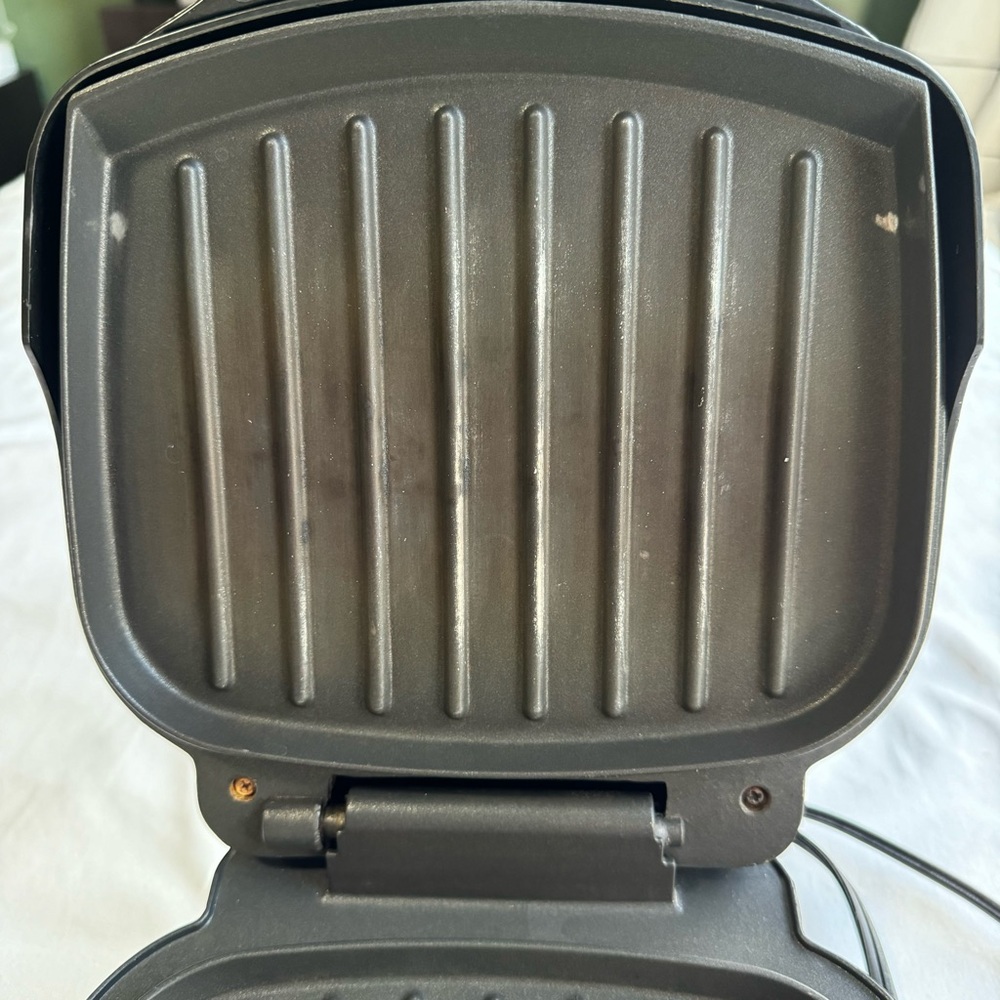 George Foreman Mini Grill - Picture 5 of 10